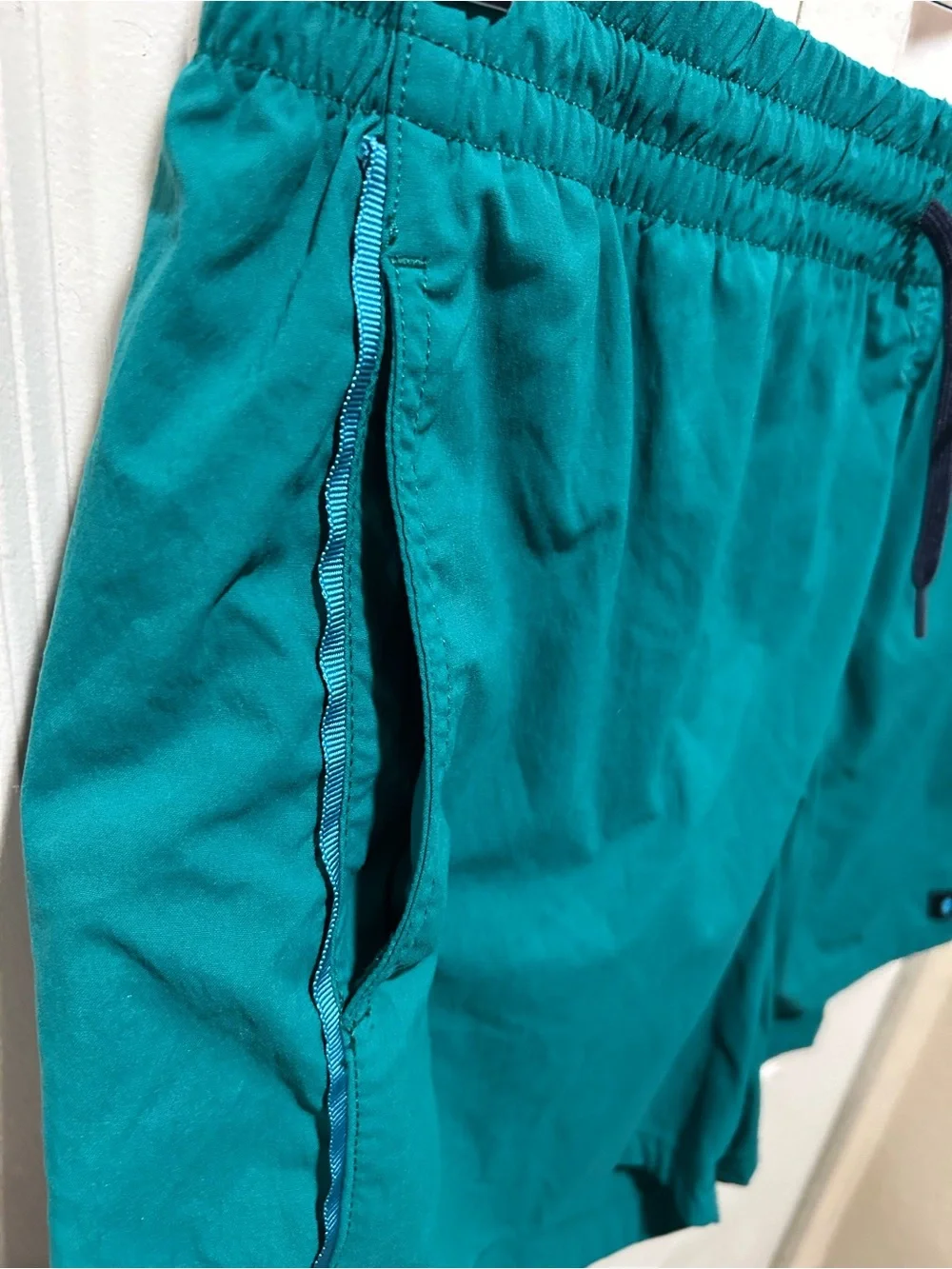 Cotopaxi Men’s Brinco Green Shorts Athletic Casual , size M